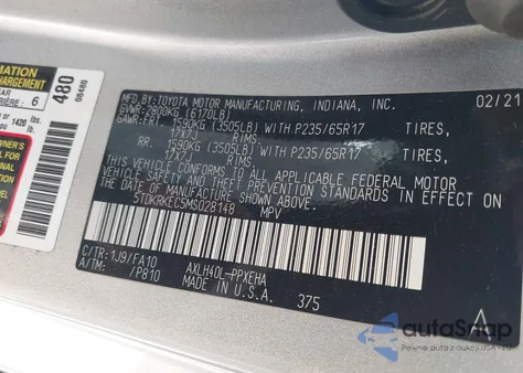 2021 Toyota Sienna Le z USA, uszkodzony, nr VIN 5TDKRKEC5MS028148